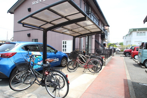 セシーズ兼基 B