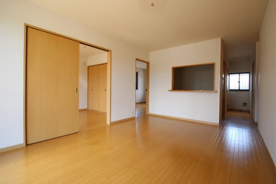 リジョイスタウン C