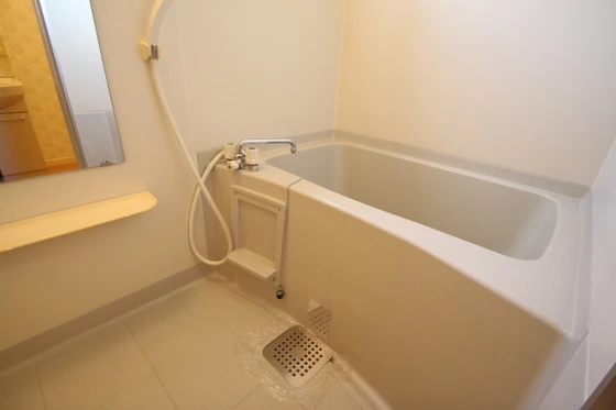 リジョイスタウン C