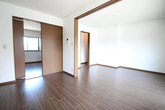 フローラルガーデン B棟