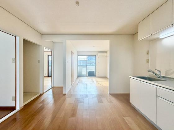 ホワイトメゾン東新町