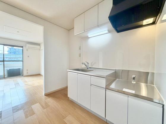 ホワイトメゾン東新町