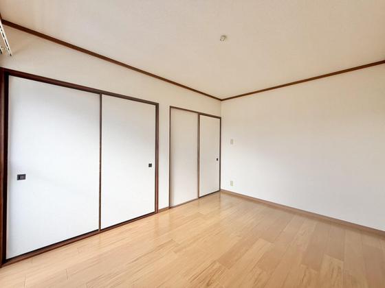 ホワイトメゾン東新町