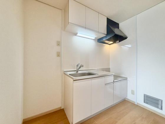 ホワイトメゾン東新町