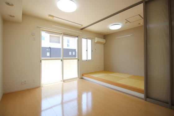 グランドソレイユ A棟