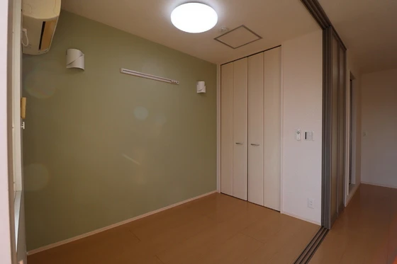 グランドソレイユ A棟