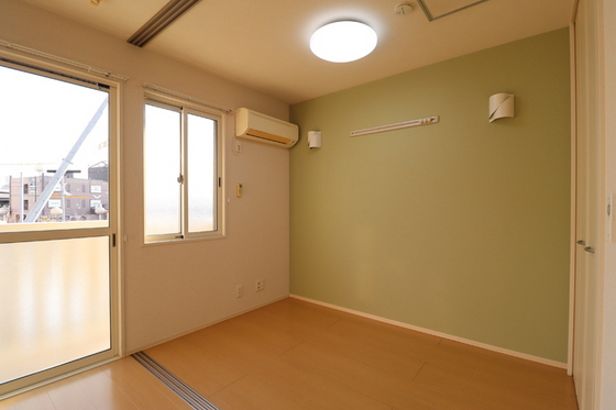 グランドソレイユ A棟