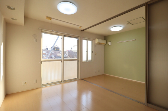 グランドソレイユ A棟