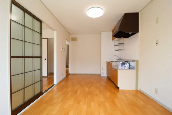 カーディナル辰巳 A棟