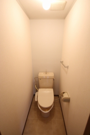 シャトル春水 E棟