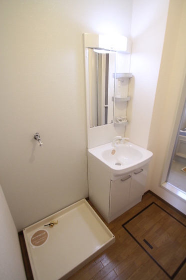 シャトル春水 E棟