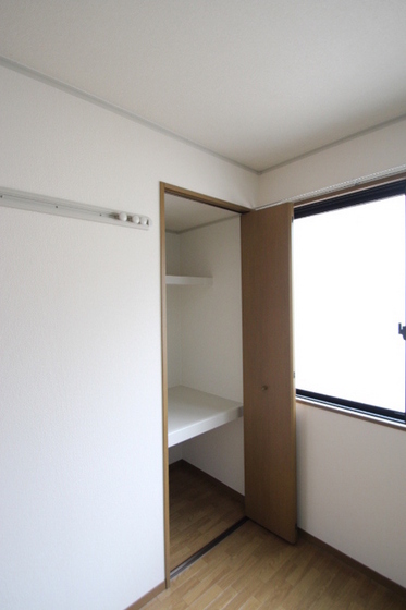 シャトル春水 E棟