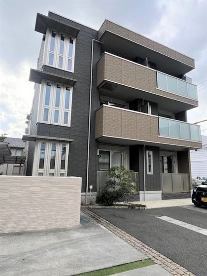 メゾンモンレーヴ