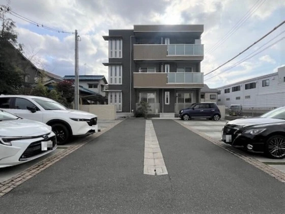 メゾンモンレーヴ