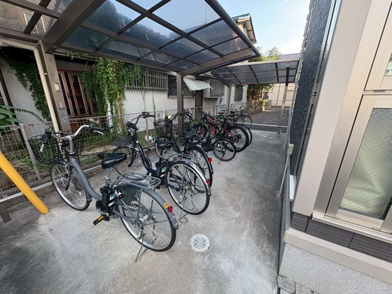 メゾンモンレーヴ