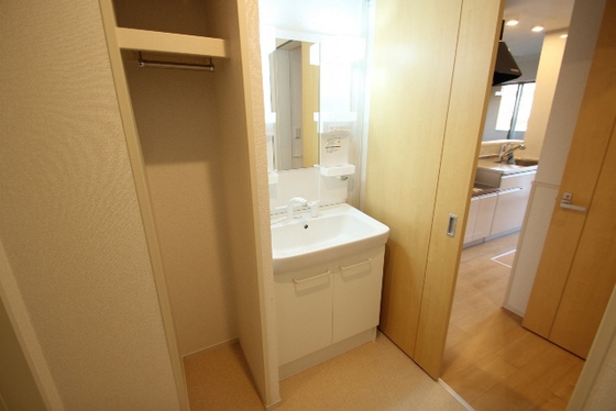 アプローズ坪井 B