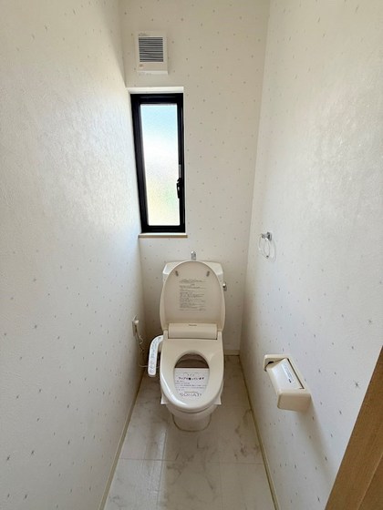 パインパレス E