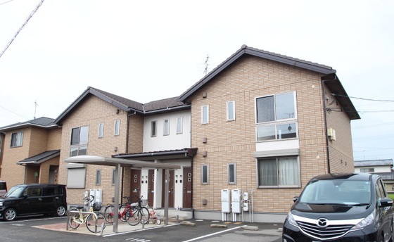 パインパレス I