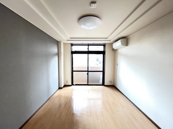 メゾンひまわり