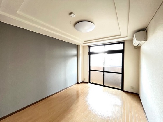 メゾンひまわり