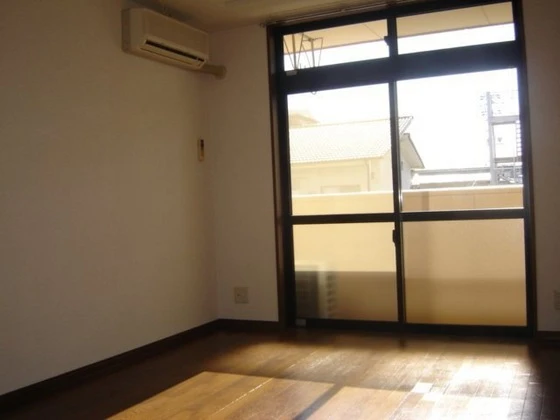 メゾンひまわり