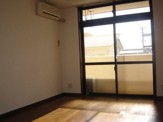 メゾンひまわり