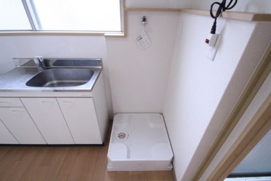 ブルックス駅前