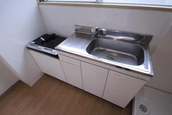 ブルックス駅前