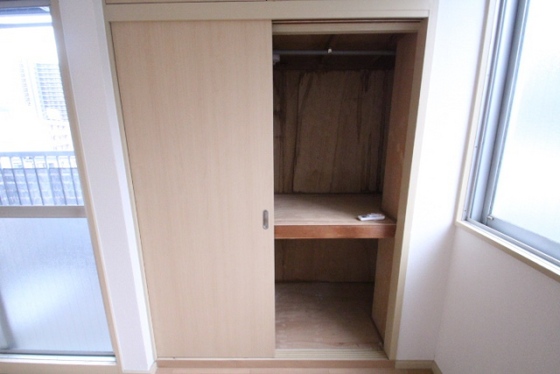 ブルックス駅前