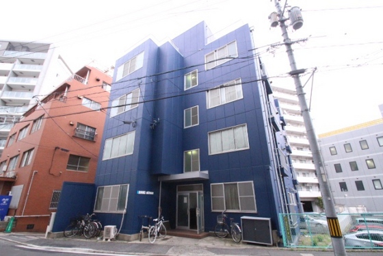 ブルックス駅前