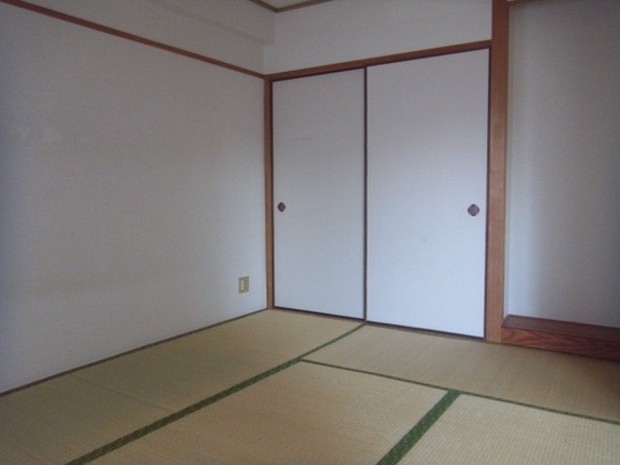 ダイアパレス東島田