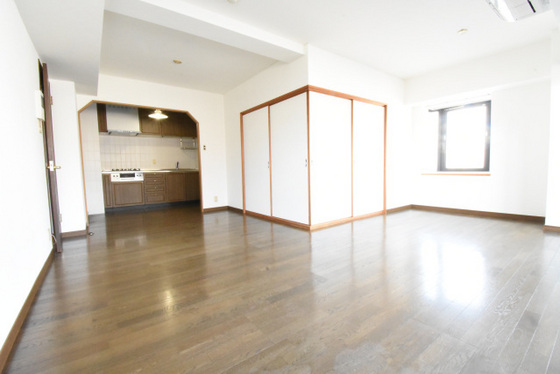 ダイアパレス東島田