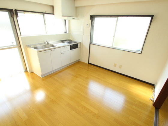 レジデンス牛田