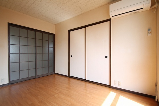 ニューハウン D棟