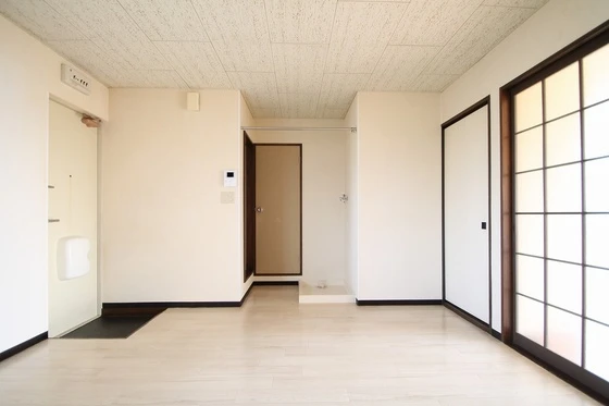 ニューハウン D棟