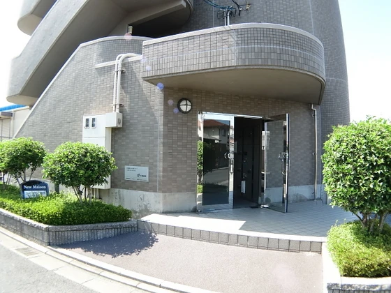 ニューメゾン森安