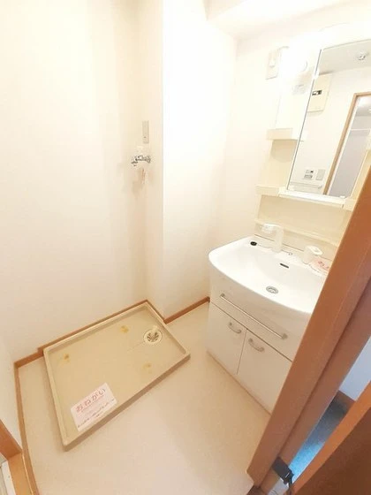 ニューメゾン森安