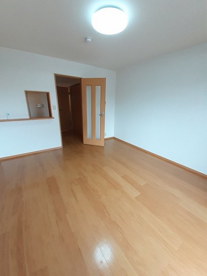 ニューメゾン森安