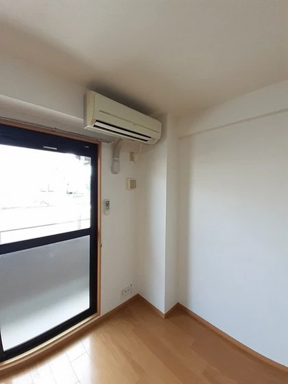 ニューメゾン森安