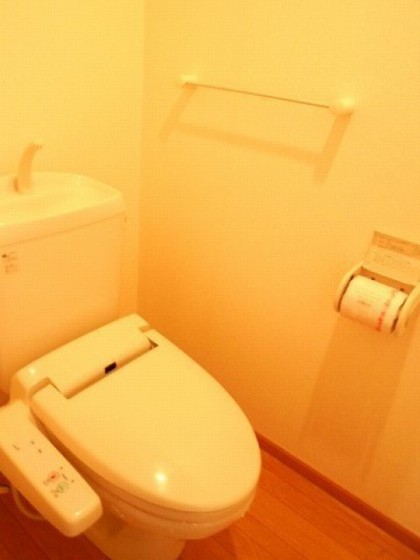 ニューメゾン森安