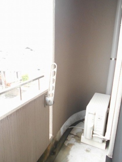 ニューメゾン森安