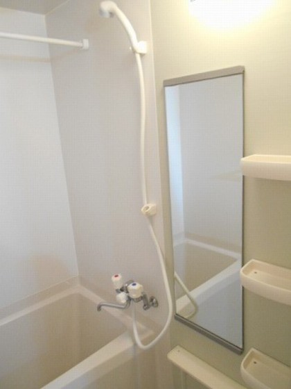 ニューメゾン森安