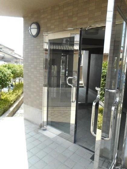 ニューメゾン森安