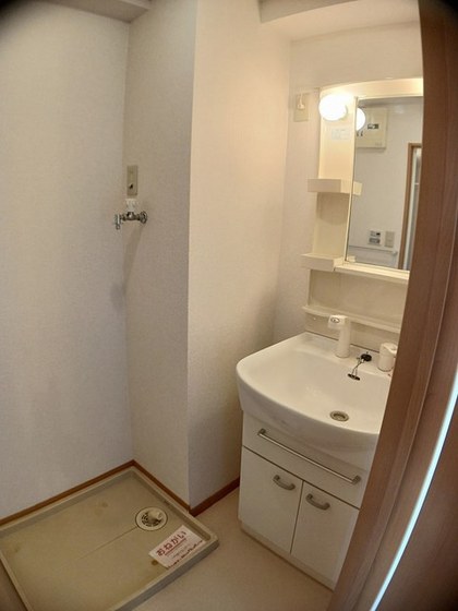 ニューメゾン森安