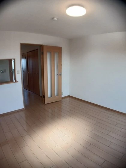 ニューメゾン森安