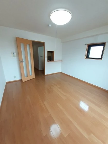 ニューメゾン森安