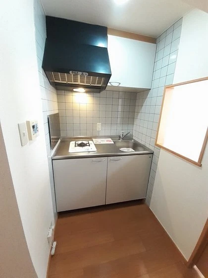 ニューメゾン森安