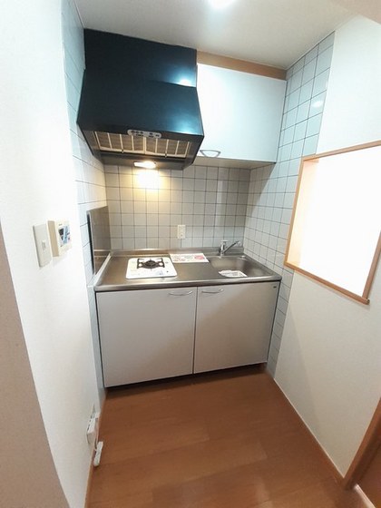 ニューメゾン森安