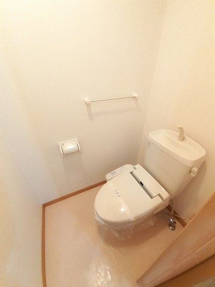 ニューメゾン森安