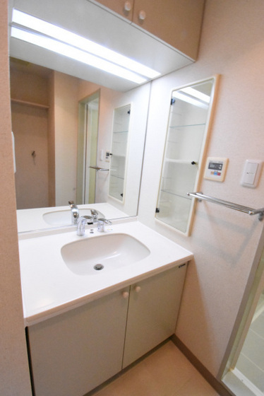 ファミールタワープラザ岡山イーストタワー